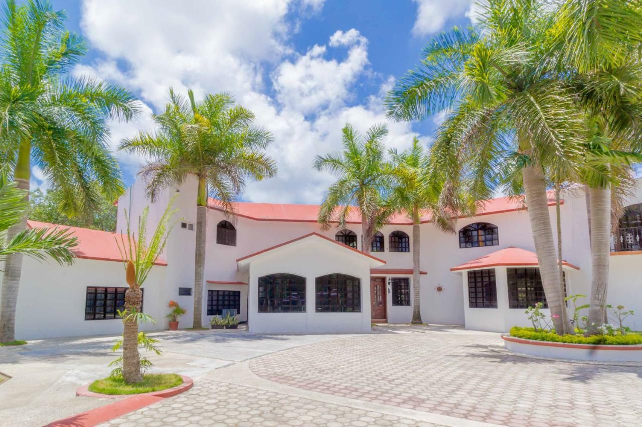 B&B Quinta Juventina Cancún Zewnętrze zdjęcie
